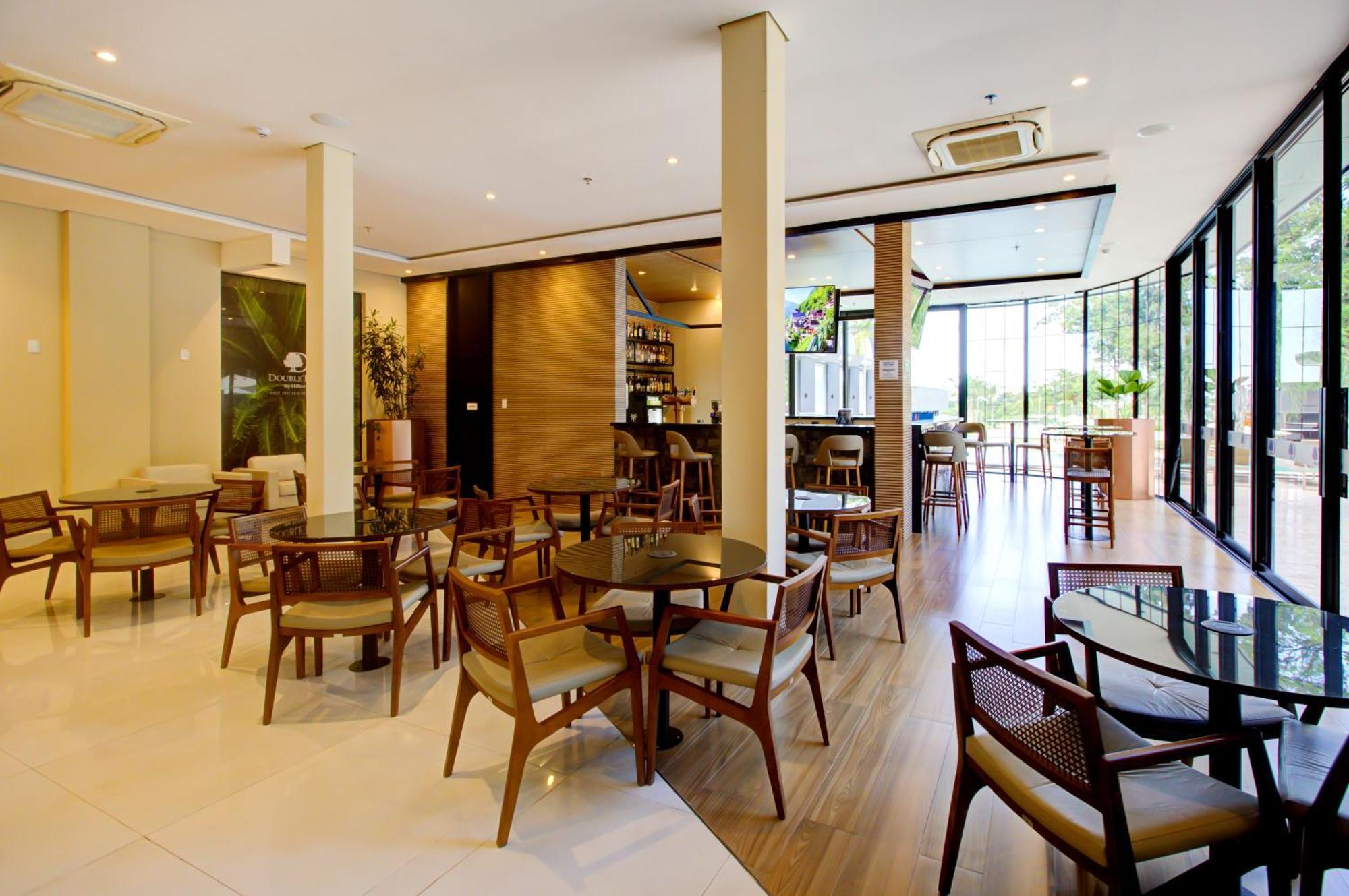 Doubletree By Hilton - Resort - Foz do Iguaçu Kültér fotó The interior of the hotel