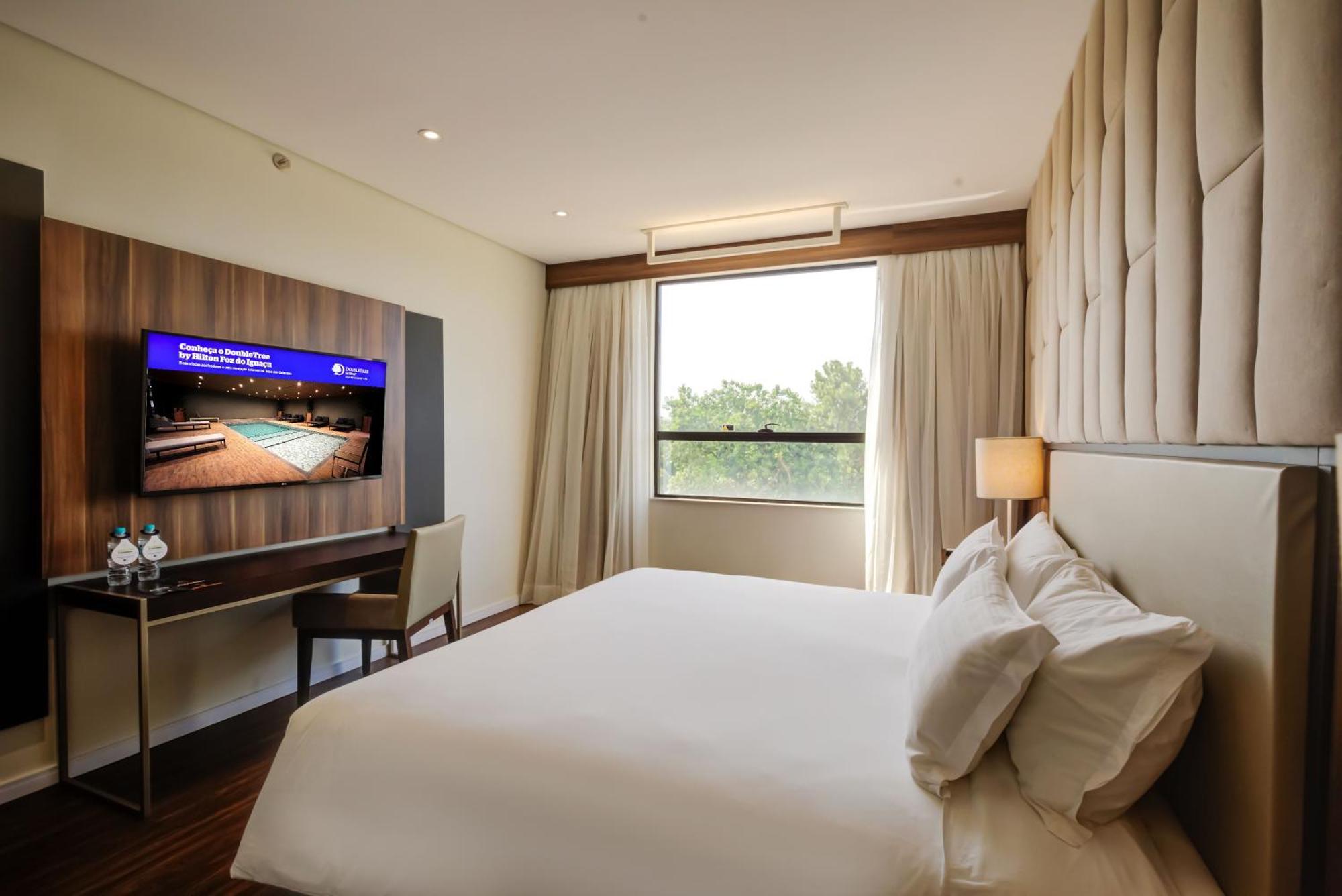 Doubletree By Hilton - Resort - Foz do Iguaçu Kültér fotó A bedroom at the hotel