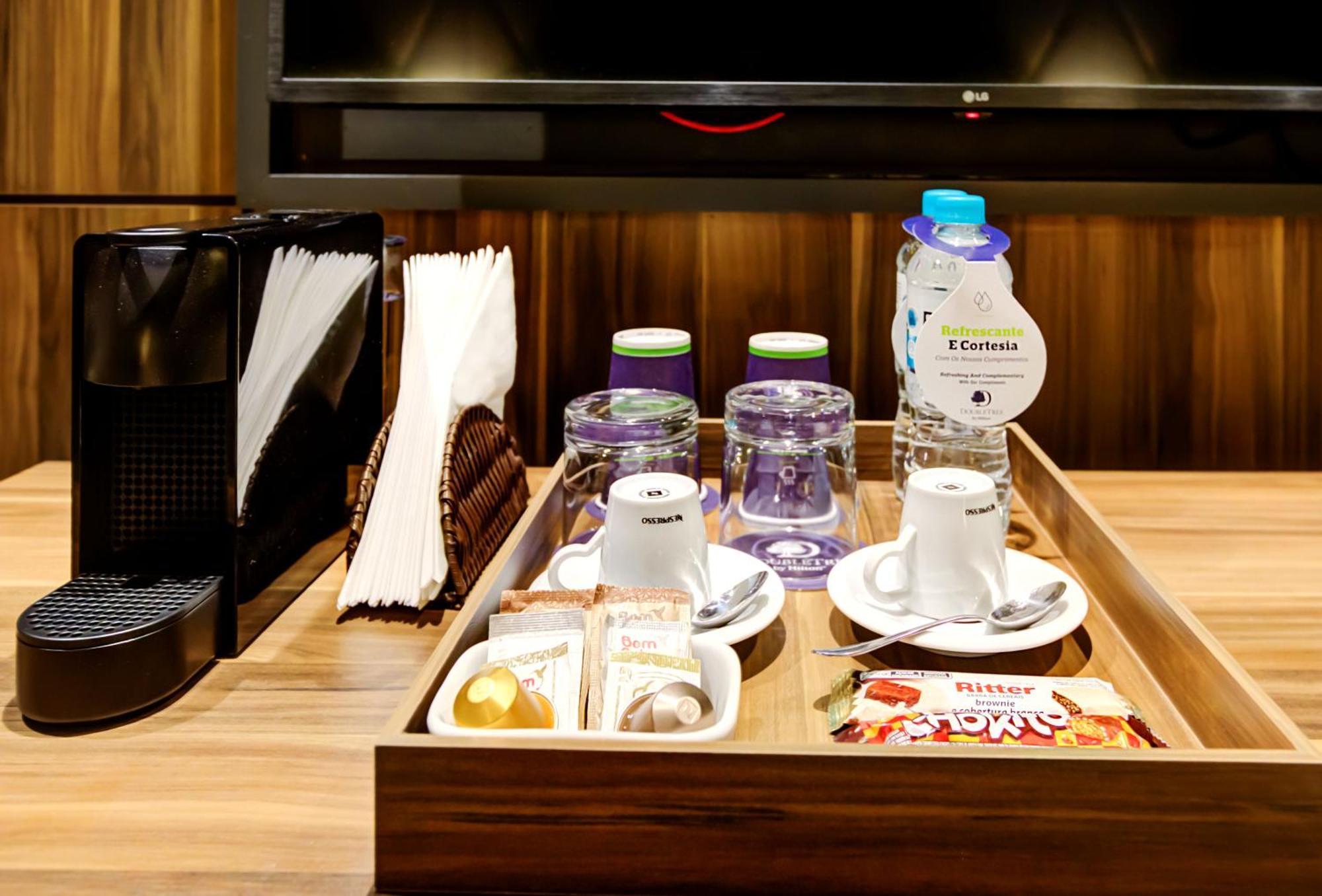 Doubletree By Hilton - Resort - Foz do Iguaçu Kültér fotó A typical hotel room tray